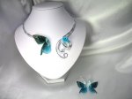 Collier en fil d'Alu papillon bleu